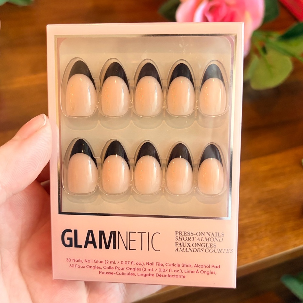 Glamnetic Ulta Caviar Nude and Black Press-On Nails - Picture 2 of 4
